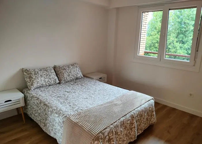 Apartamento Familiar Con Vistas A La Montana En Appartement Zarautz